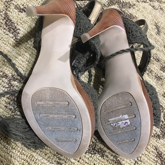 Macrame lace up heels - Picture 3 of 3